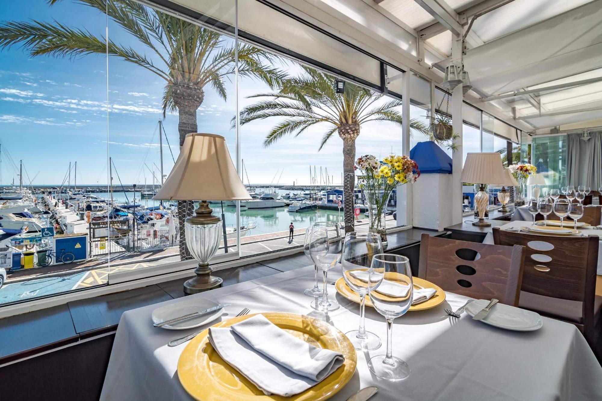 Cp - Modern Beachside Apartment In Estepona Exteriör bild