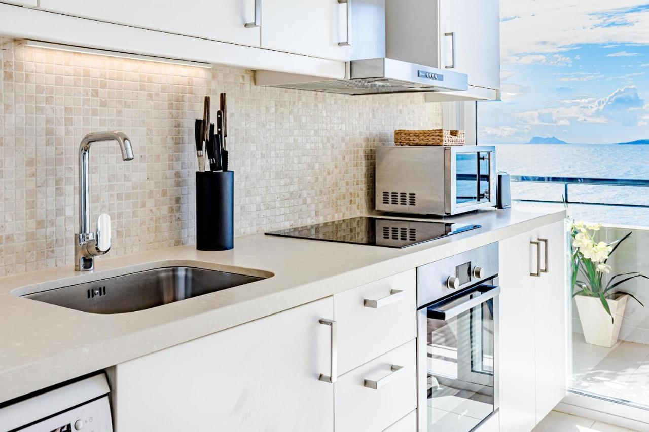 Cp - Modern Beachside Apartment In Estepona Exteriör bild